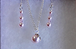 Collier et boucles d'oreille